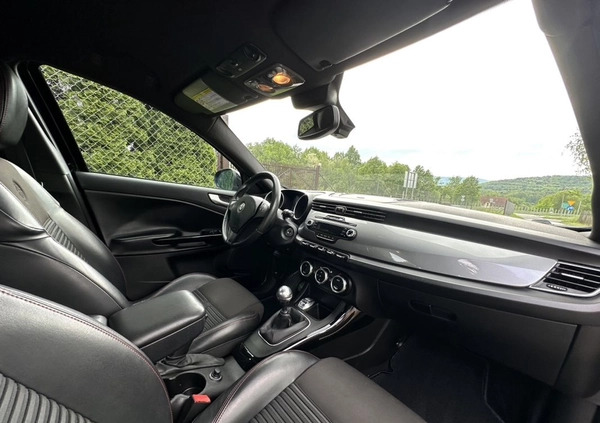Alfa Romeo Giulietta cena 19900 przebieg: 290100, rok produkcji 2011 z Kraków małe 529